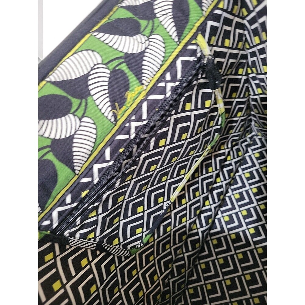 Vera Bradley La Neon Rose Black Tote-$112 MSRP EUC - Picture 9 of 13